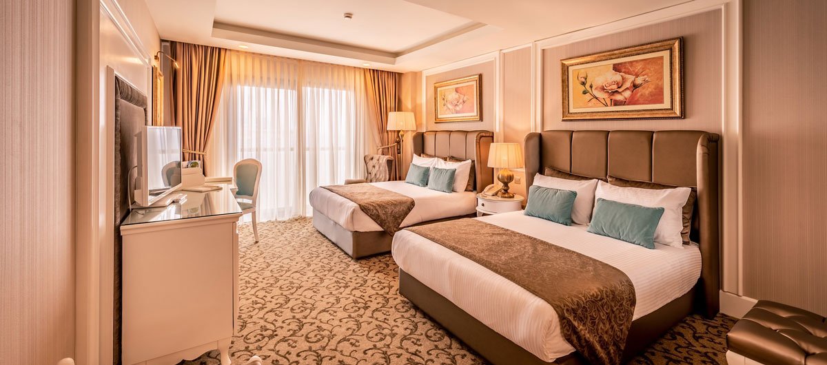 VUNI PALACE HOTEL & GIRNE slide